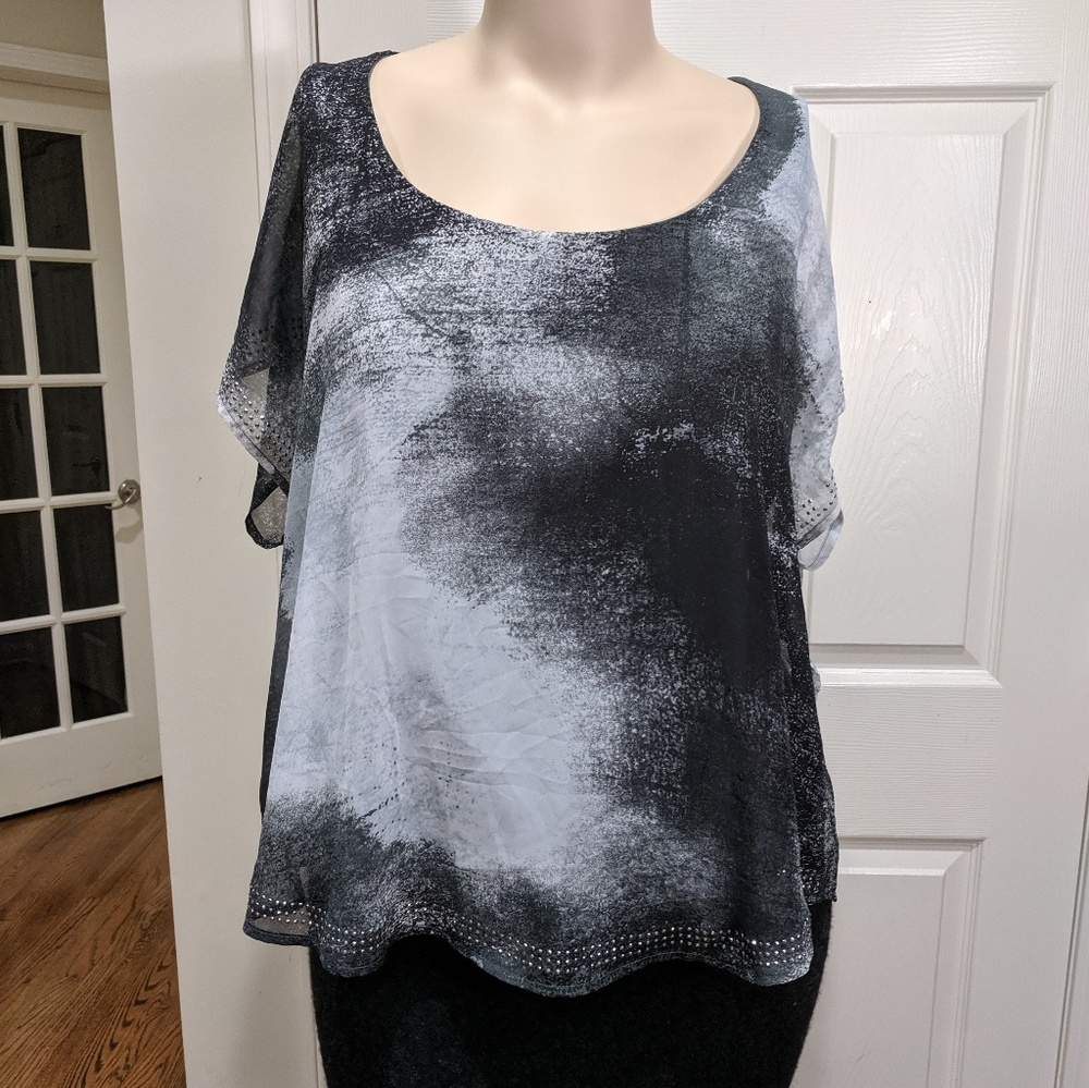 World Unity blouse size 1x